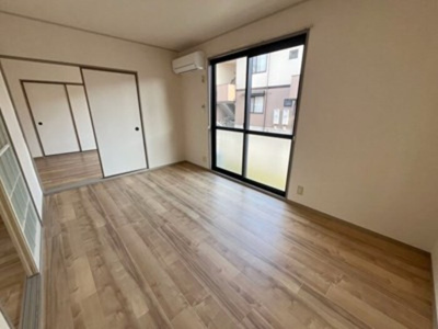 【洋室】 | サンコート森松・