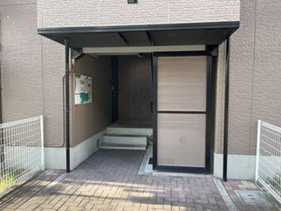 【エントランス】 | サンコート森松・