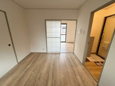 【洋室】 | サンコート森松・