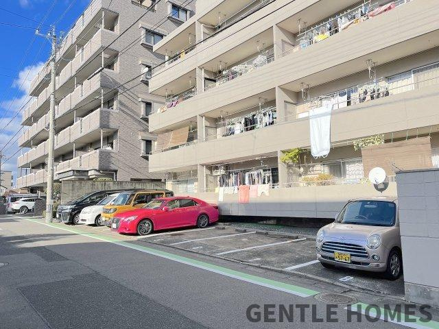 三愛シティライフ若宮の駐車場