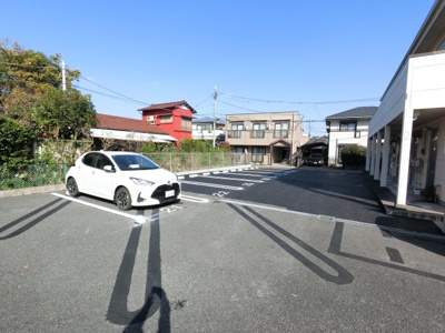 【駐車場】 | 植草駐車場（コンパクトカー区画）