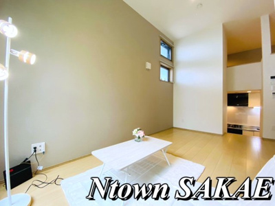 【居間・リビング】 | RIZESTルクシア | 明るい室内です