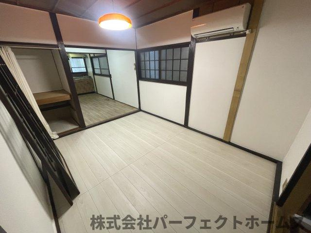 深野5丁目オーナーチェンジ戸建の洋室|使い勝手のいい洋室です