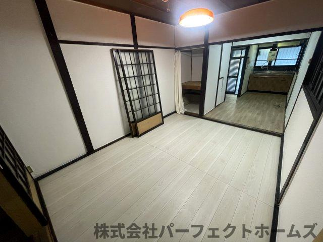 深野5丁目オーナーチェンジ戸建の内装|内装は落ち着いています