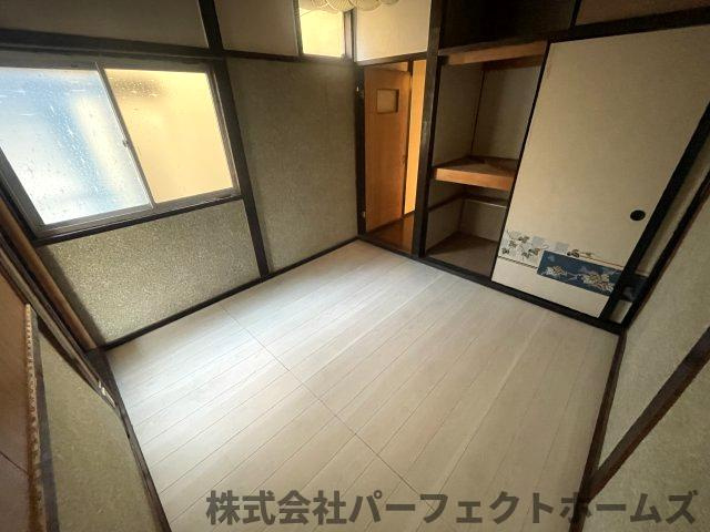 深野5丁目オーナーチェンジ戸建の洋室|明るい洋室です