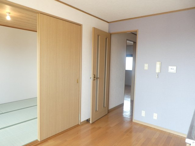 【居間・リビング】 | マンションエイト | マンションエイト※写真は同物件別部屋です