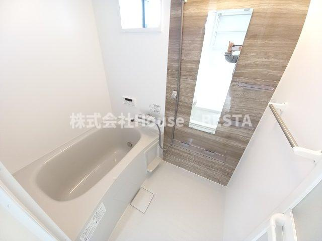 フォレストクリエオーレ中島通の浴室