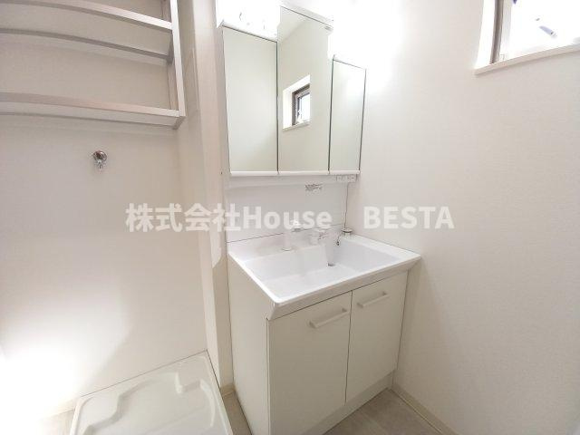 フォレストクリエオーレ中島通の独立洗面台