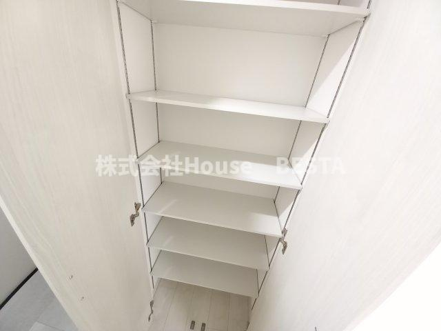 フォレストクリエオーレ中島通の収納