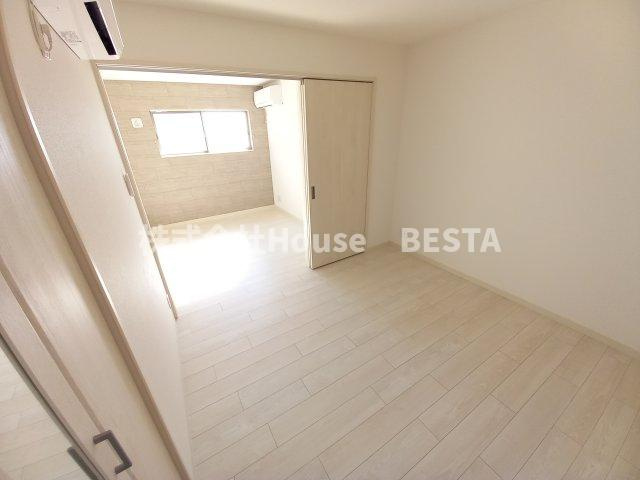 フォレストクリエオーレ中島通の寝室