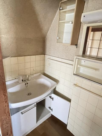  | 高知市薊野南町