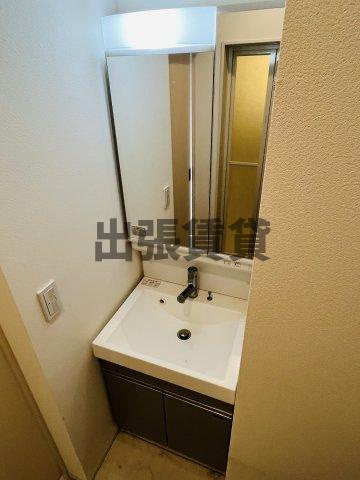 仲介手数料0円！GRANDTIC栄生駅前の洗面所