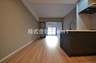 【居間・リビング】 | S‐RESIDENCE大阪上本町 | おしゃれなリビングです