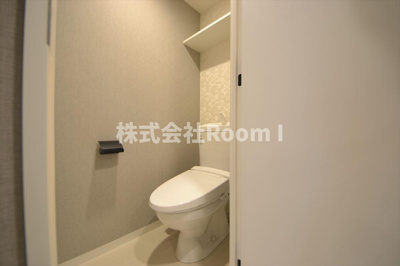 【トイレ】 | S‐RESIDENCE大阪上本町 | 落ち着いた色調のトイレです