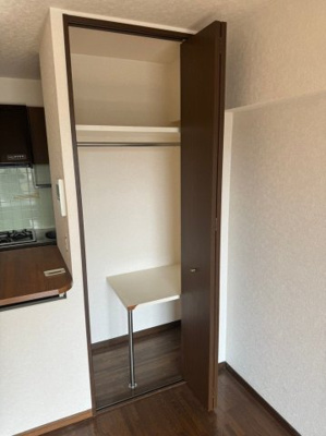 【収納】 | エステートモアイーストパーク | 別号室の写真になります。現況優先。