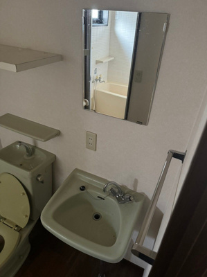 【洗面所】 | エステートモアイーストパーク | 別号室の写真になります。現況優先。