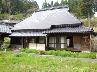 【外観】 | 美作市小野古民家 | のどかな山里のリフォーム済古民家。詳細はお問合せ下さい。