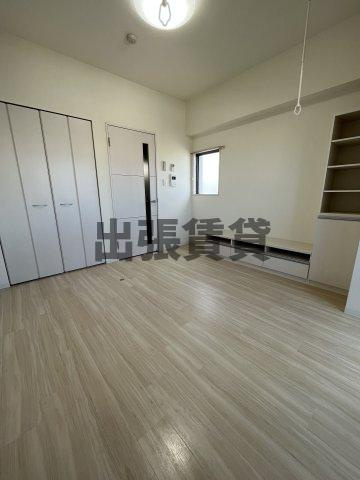 仲介手数料0円！カルマートの居間・リビング