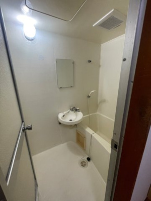 【洗面所】 | プレリュード東高宮 | 別号室の写真になります。現況優先。