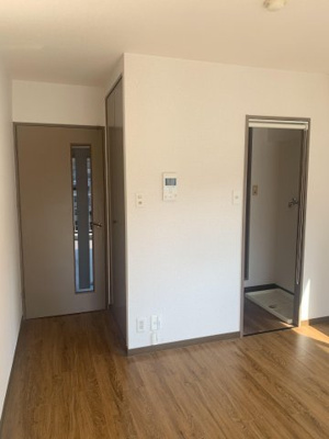 【収納】 | ロイヤルコート大橋Ⅱ | 別号室の写真になります。現況優先。