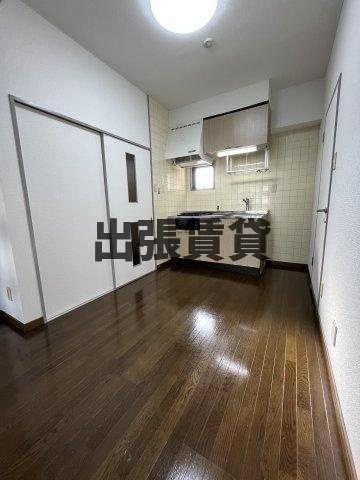 仲介手数料0円！グレースイナガキの居間・リビング