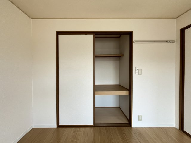 エーデルハイムC棟の収納