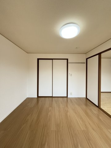 エーデルハイムC棟の洋室