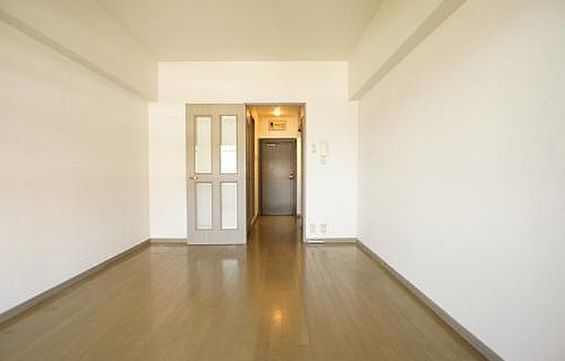 【居間・リビング】 | ステイタスマンション吉塚 | 別号室の写真になります。現況優先。