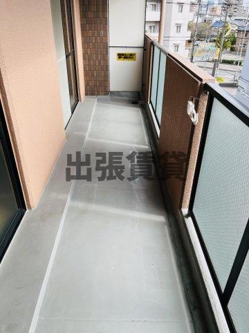 フォーザック鳥居通のバルコニー