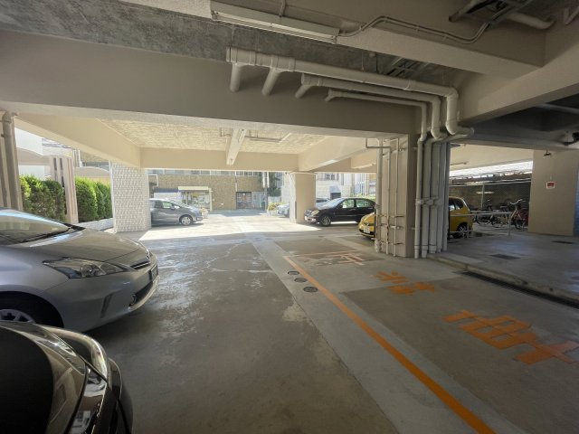 ライオンズＭ日吉町の駐車場