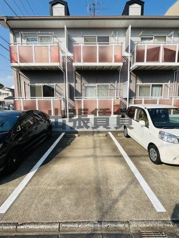 仲介手数料0円！メルベーユの駐車場