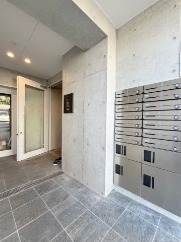 「防音マンション」Konomi Tokiwadaiのエントランス|建物の内部です