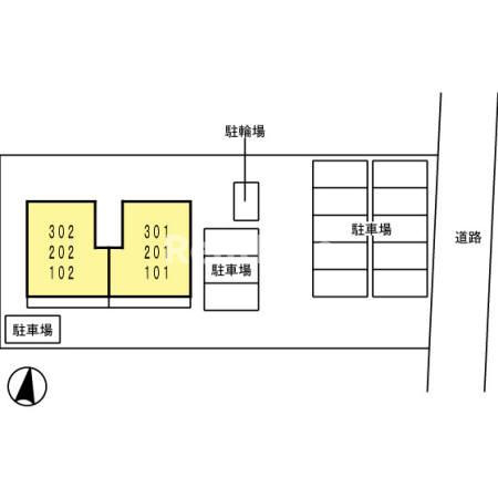 一宮市今伊勢町本神戸字東出のアパートの玄関