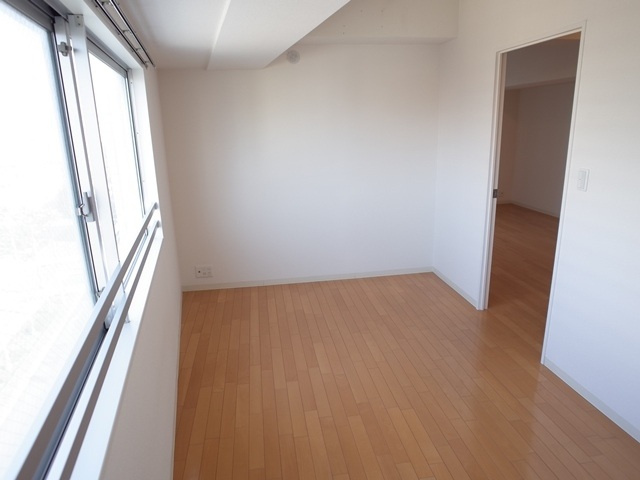 【寝室】 | 落ち着いて過ごせるお部屋なので、寝室にいかがでしょうか