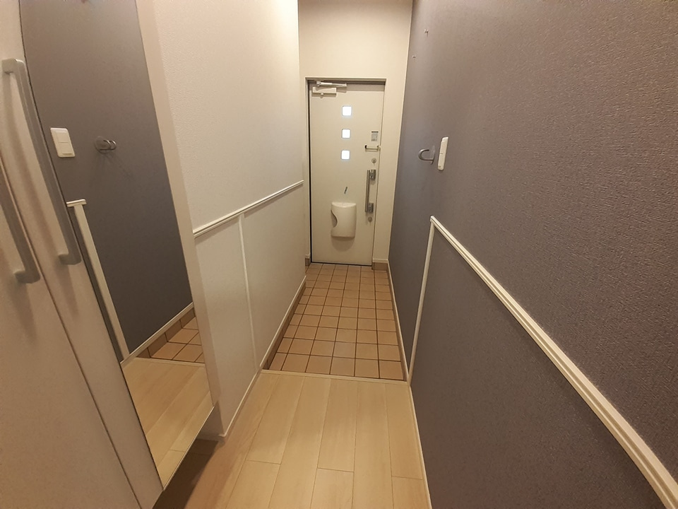 イーストビレッジの玄関
