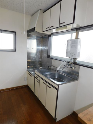 【キッチン】 | メゾンエポック飯盛山