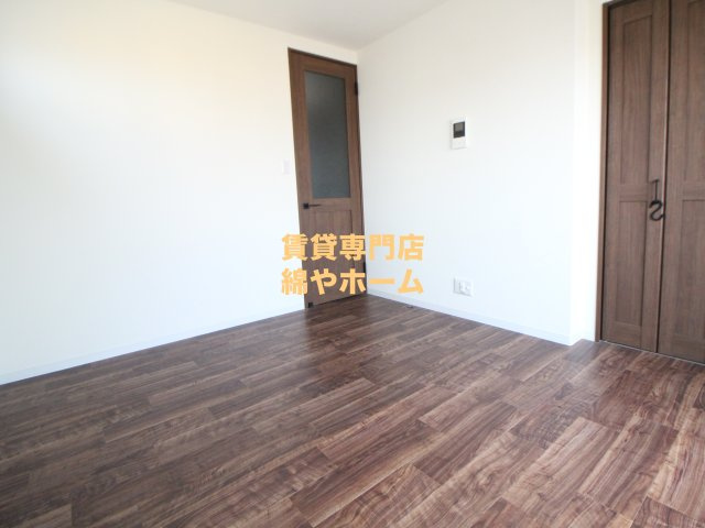 L.fino岸里WESTの洋室|個人の部屋や寝室として使える洋室です