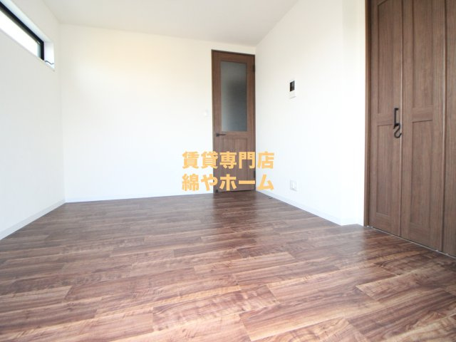 L.fino岸里WESTの洋室|広々とした洋室です