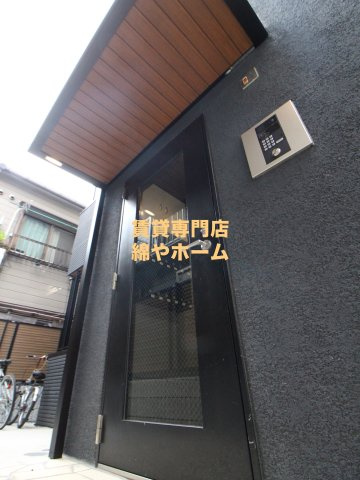 L.fino岸里WESTのエントランス|清潔なエントランスです