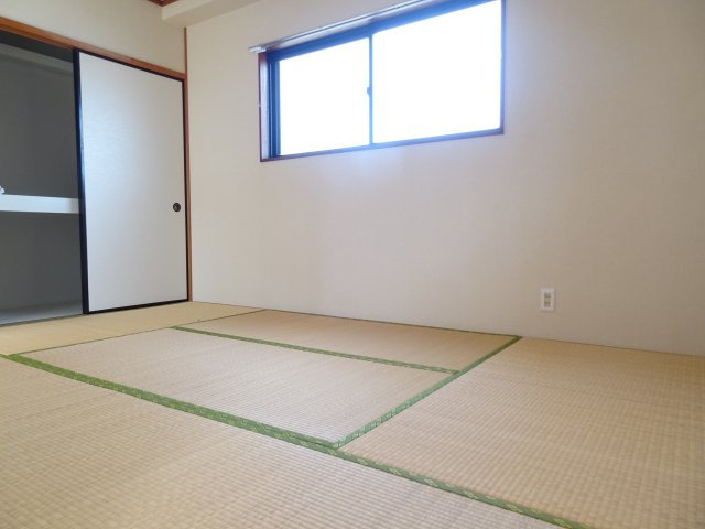 コーポ坂本の和室