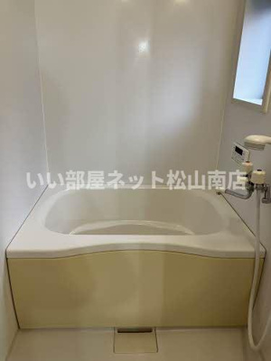 【浴室】 | アルバトロス空港通 Ｃ棟