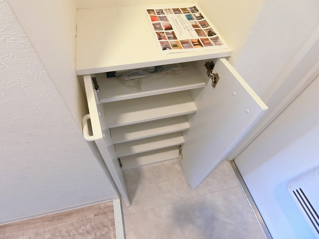 出浦マンションの収納|※別部屋のイメージ写真です。