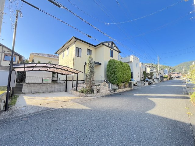 室見が丘３丁目戸建ての前面道路含む現地写真