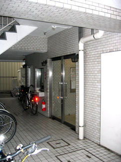 【エントランス】