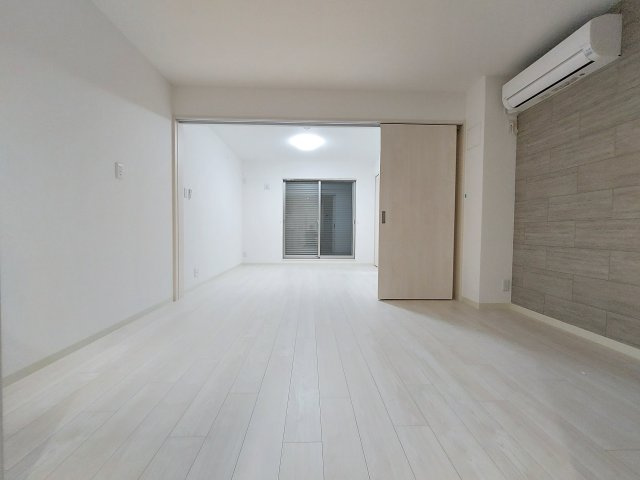 フォレストクリエオーレ金剛の居間・リビング