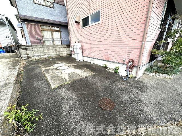 ラバーズハウス川内の駐車場|駐車場です