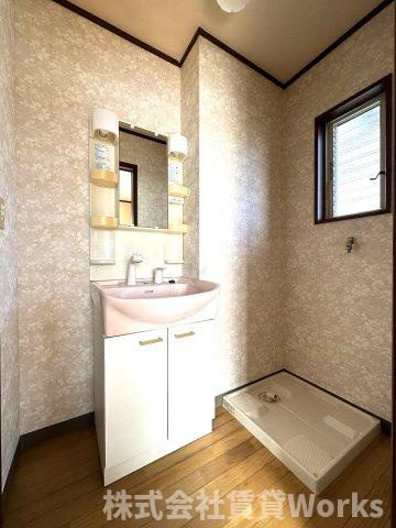 ラバーズハウス川内の洗面所|コンパクトで使いやすい洗面所