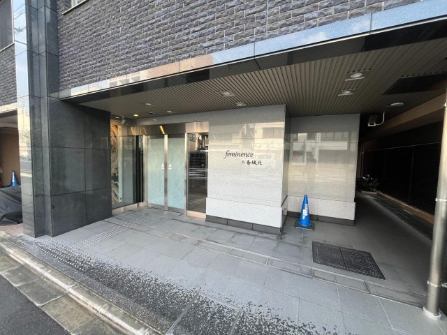 ７階建て最上階につき眺望良好☆北東角住戸☆室内丁寧にお使いの美室☆フェミネンス二条城北のエントランス|エントランス