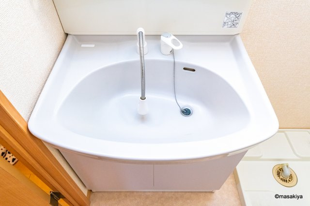 シャルル　アモリの洗面所