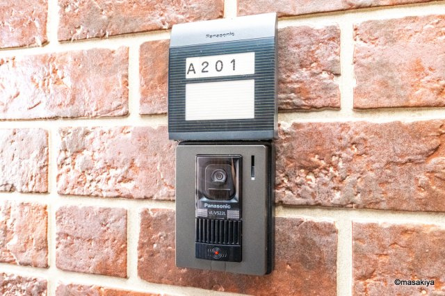 シャルル　アモリのエントランス